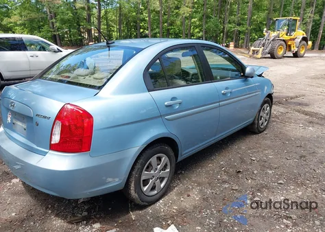 2011 Hyundai Accent Gls z USA, uszkodzony, nr VIN KMHCN4AC8BU600027